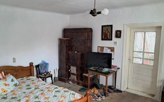 Casa cu teren la Polovragi - Poză 6