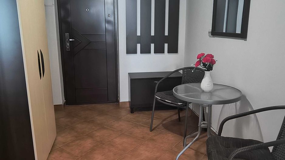 Se inchiriaza apartament spatios amenajat modern  1 Mai ( Ion Mihalache) - Poză 6