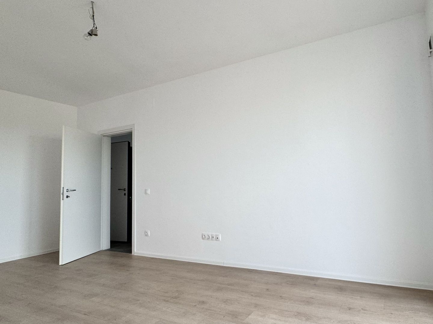 Apartament 2 camere cu Grădină Proprie - Atria Urban Resort - Poză 4