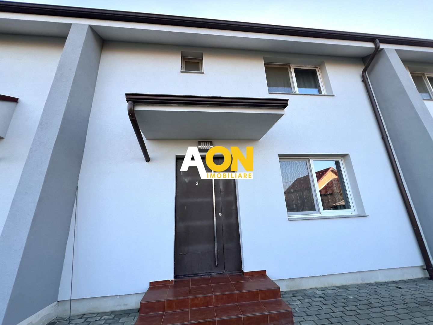 Casa insiruita de vanzare, 5 camere, 2 bai, Ampoi 3 - Poză 1