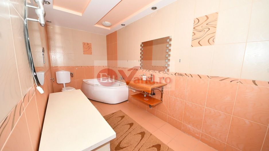 Vila spatioasa, pretabil pentru locuit/clinica, zona Micro 17 – Galati - Poză 35