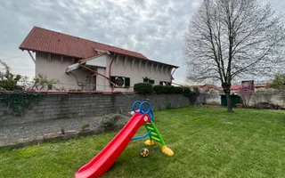 Vila individuala renovata complet | 6 camere | 500 mp teren | Str Jean Monnet - Poză 28