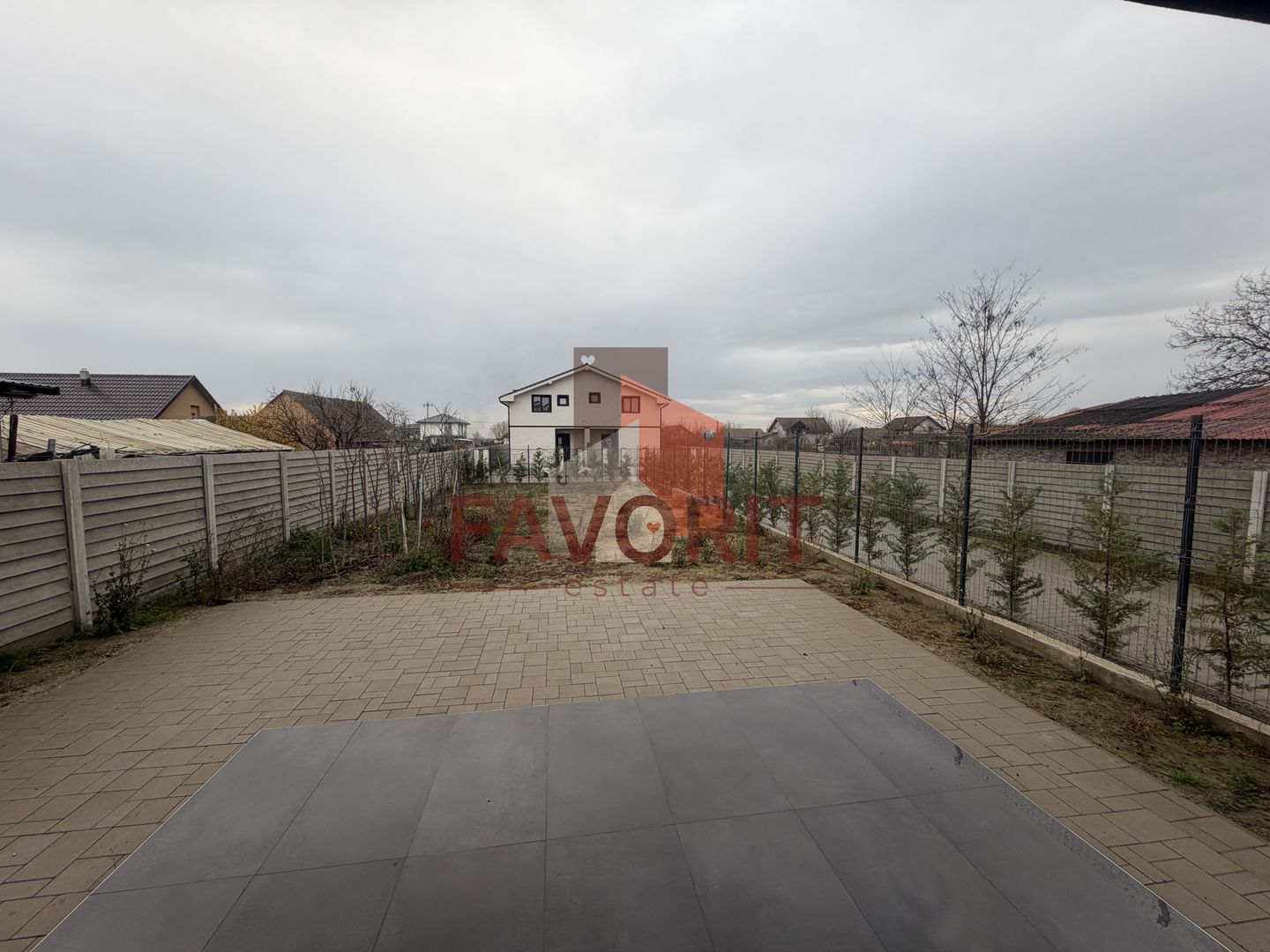 Casa individuala finalizata. Acces asfaltat - Poză 18