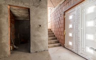 Casă Nouă cu etaj semifinalizată în Aradul Nou, zonă excelentă - Poză 5