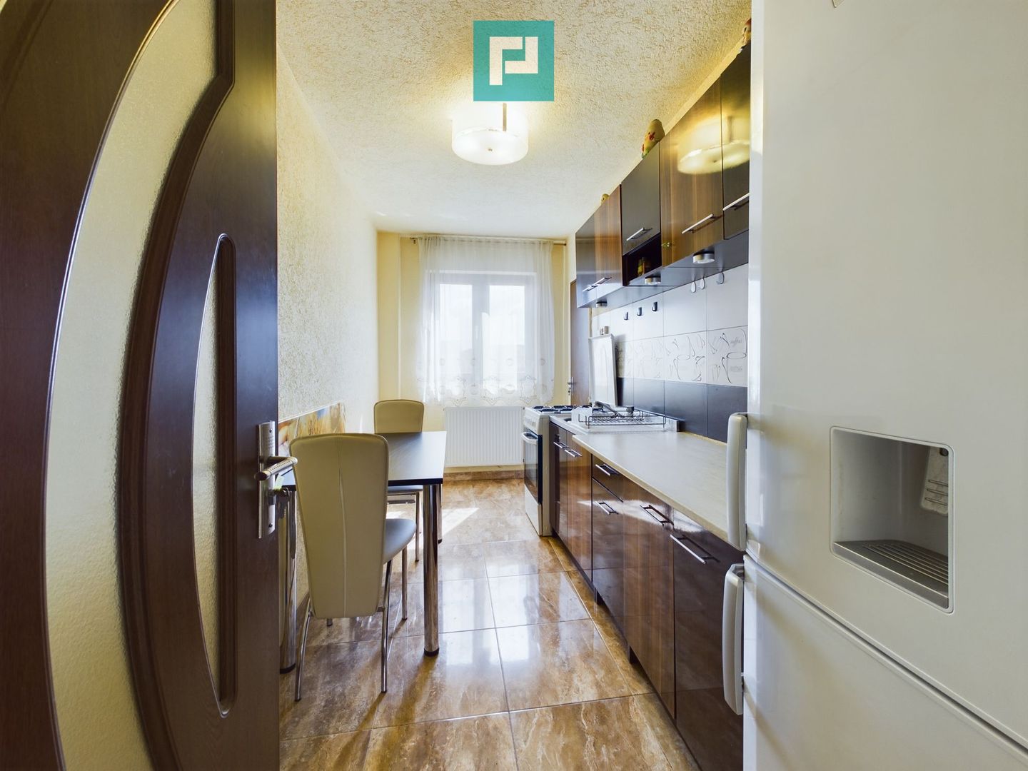 Apartament 3 camere zona Confecții - Poză 6