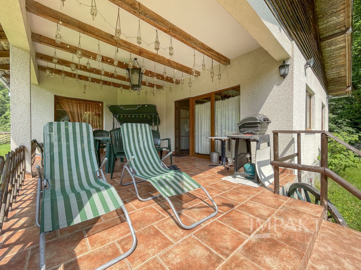 Vila superba 300mp + teren 1400mp & front la rau in Somesul Rece. - Poză 10