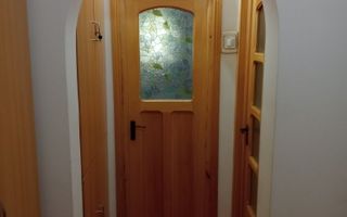 Apartament 2 camere, zona Nicolina 1, Iași – decomandat, scară renovată - Poză 2
