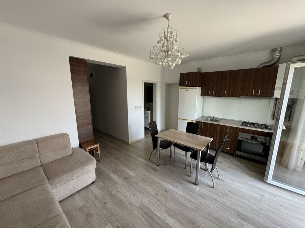 Apartament cu 2 camere - Poză 1