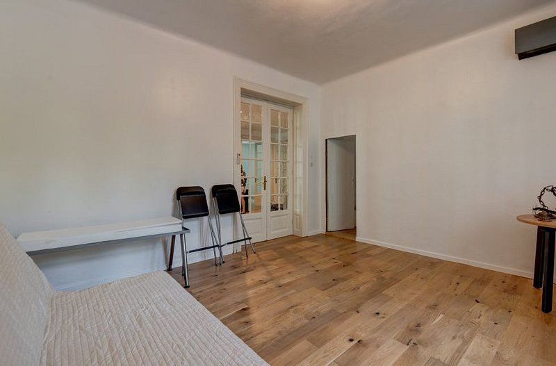 Etaj in vila ideal atelier, cabinet sau locuit, hub, activitati creative - Poză 23