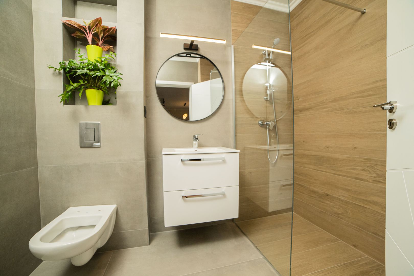 Penthouse 2 camere  panouri solare pompa caldura mobilat-utilat - Poză 14