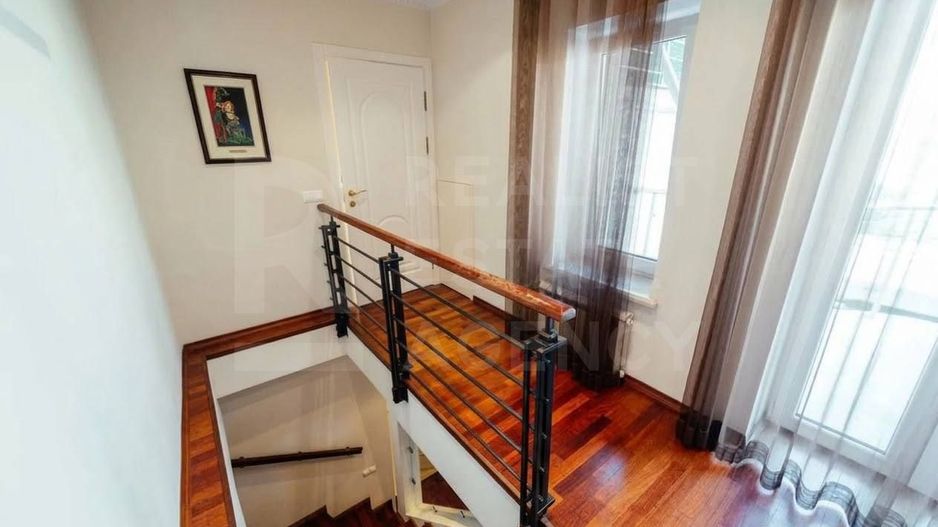 Chirie, casă, 4 camere, Centru - Poză 8