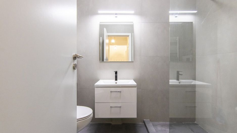PRIMA INCHIRIERE, 2 camere, 57 m,mobilat +utilat, disponibil, METROU V.IALOMITEI - Poză 20