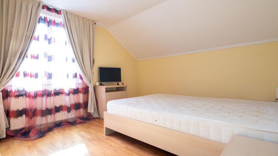 Vila Grigorescu 4 camere 3 bai la asfalt - Poză 14