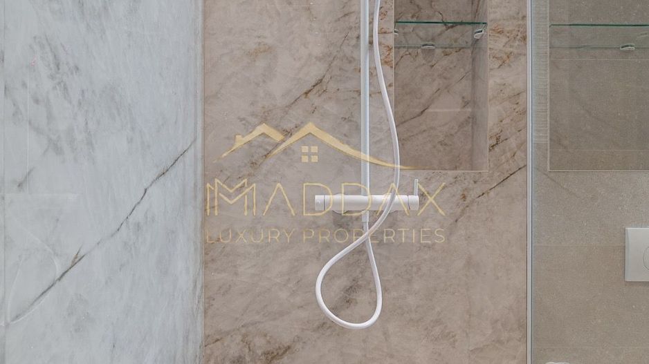 Vila Unica Noua cu 8 camere *300mp* /fotovoltaice si pompa cladura// Dorobanti - Poză 20