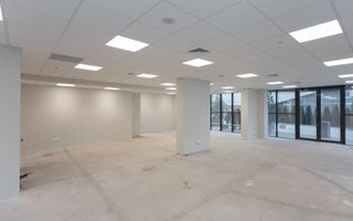 Spațiu Comercial. Business Centrul ROYAL TOWER - Poză 3