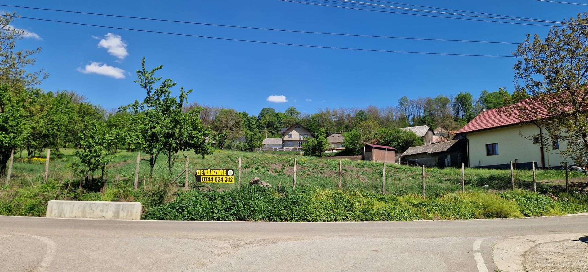 Teren de vânzare în Lamaseni, judet Suceava - Poză 1