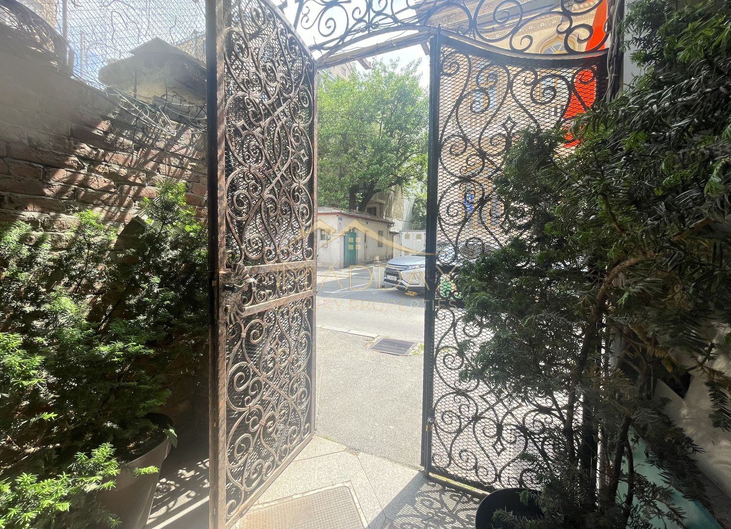 Spatiu birouri**5 camere **160 mp** // Piata Romana - Poză 30