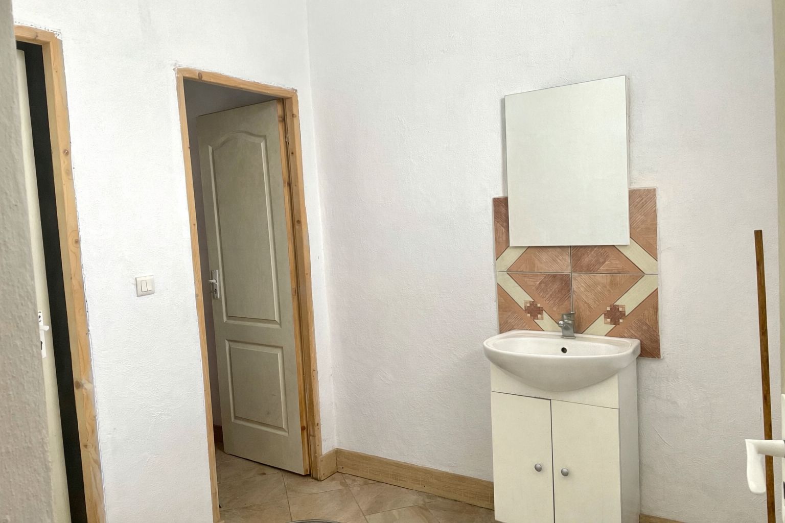 Spațiu comercial de Închiriere/Vânzare | 110 mp | Dornești - Poză 11