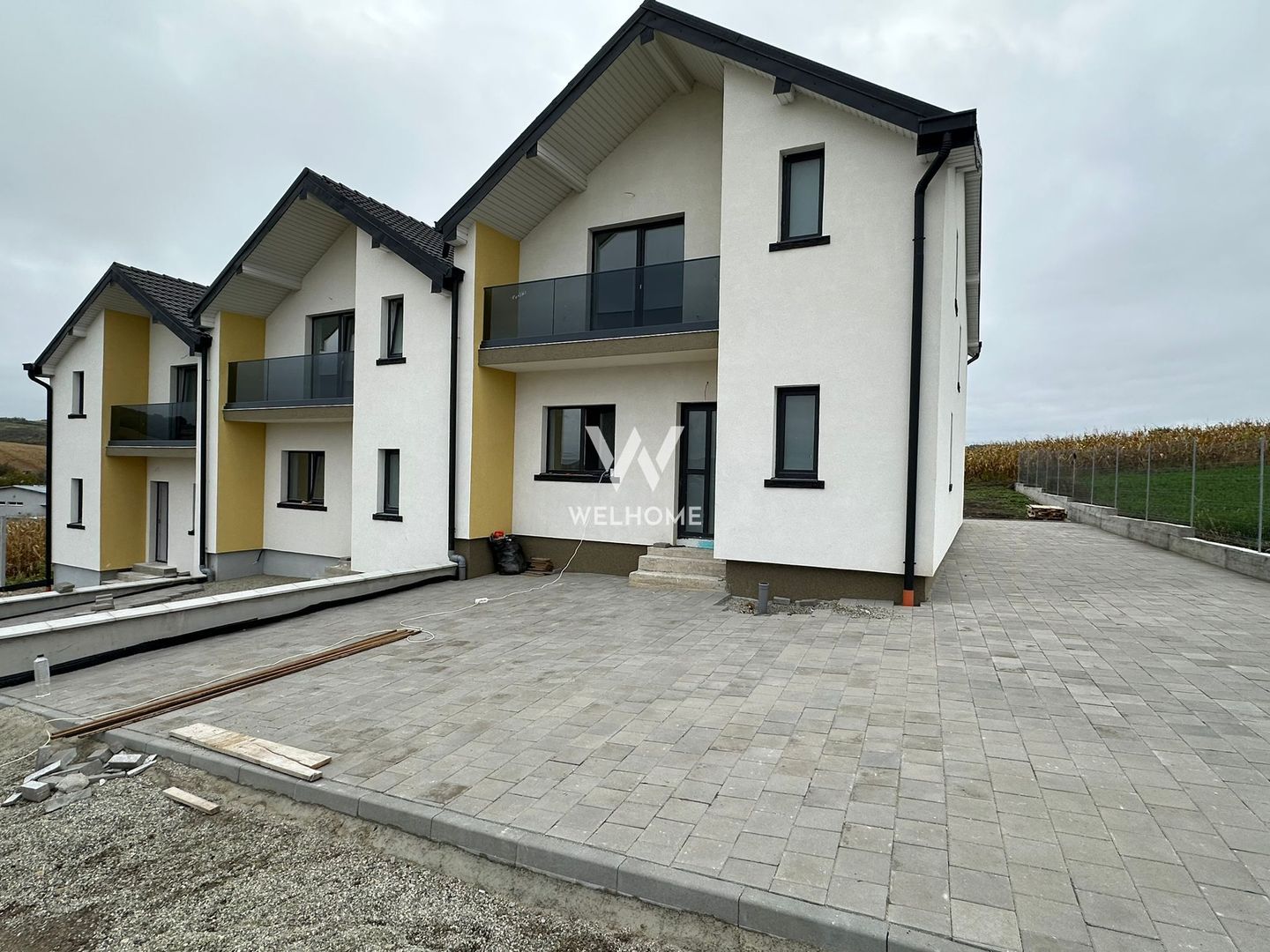 Casa moderna de vanzare ,Sura Mare, Sibiu - Poză 1