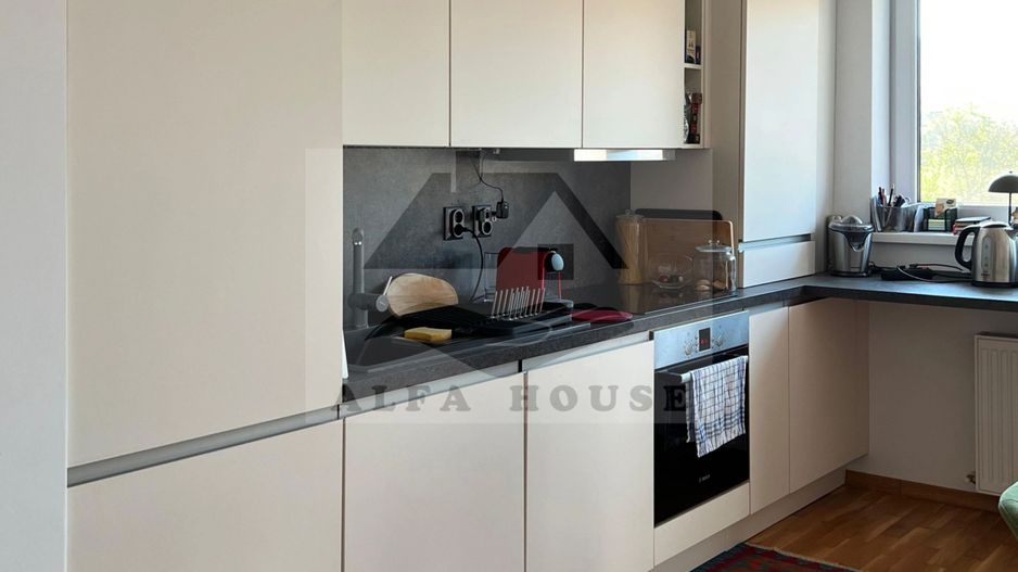 Apartament trei camere, 83 mp, vedere panoramică spre Tâmpa-Bartolomeu - Poză 5
