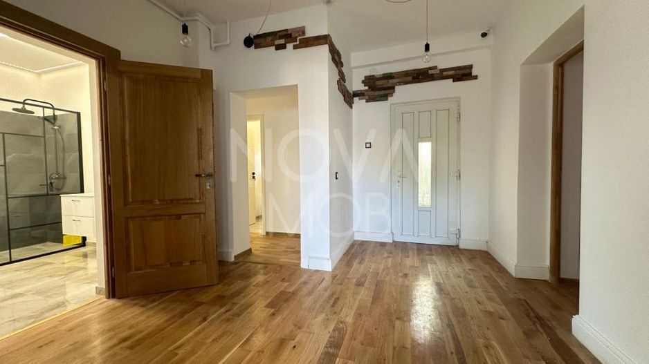 Casa de inchiriat - pretabil spatiu de birouri, Str. Luptei - Poză 5