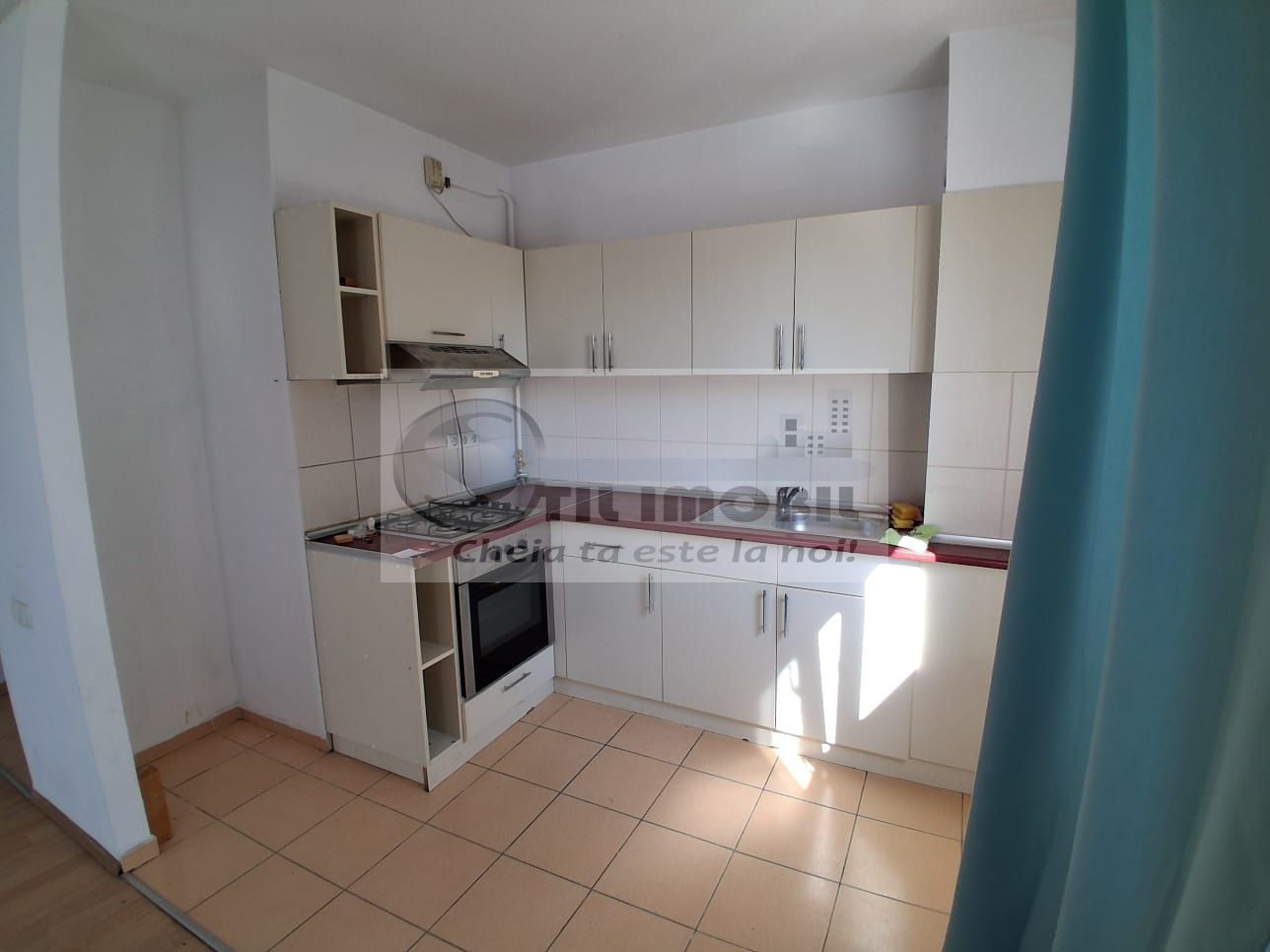 Apartament 2 cam, sd - Tatarasi - 57 mp, etaj 3, balcon - 90000 euro - Poză 3