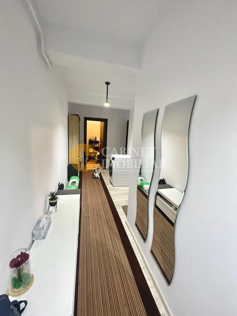 Etaj 1 Apartament 2 camere decomandat mobilat-boxa-loc parcare - Poză 3