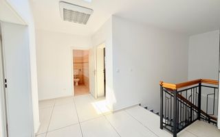 Imobil de închiriat cu locuri de parcare, curte si anexe - Poză 2