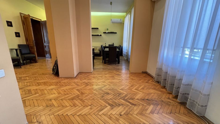 Apartament  spatios de vanzare intr-o cladire istorica - Poză 3