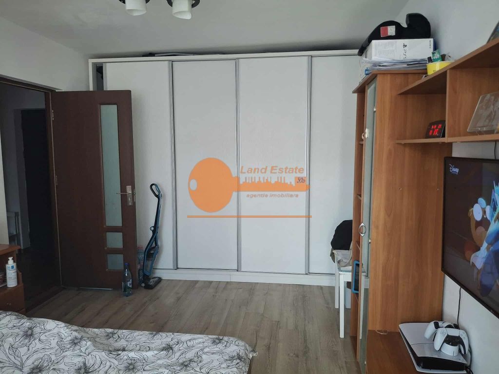 Apartament 3 camere | centrală proprie | Tei - Poză 1