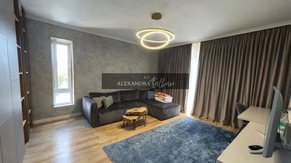 Apartament decomandat l la cheie | 2 camere | parcare l A. Muresanu - Poză 1
