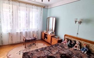 Casa pe 3 niveluri cu teren de 1900 mp in Com. Baisoara. - Poză 22