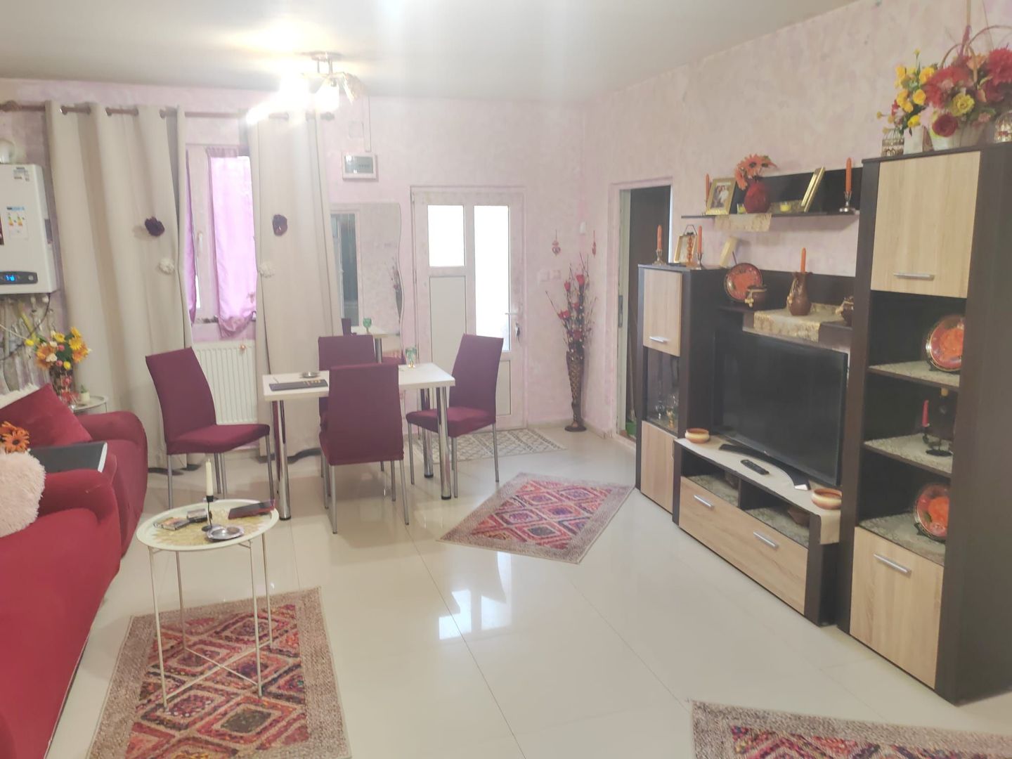 Casa pe parter individuala la pret de apartament - Poză 2