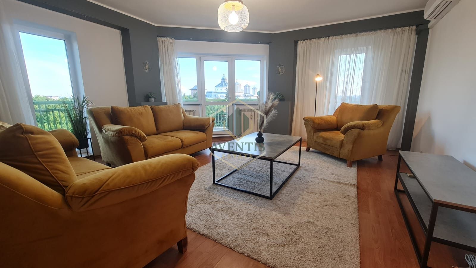 Apartament elegant cu terasă, ultracentral –Piața Unirii, lângă Fântânile Unirii - Poză 2