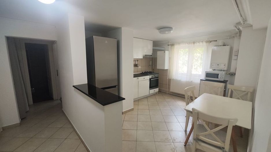 Apartament 2 camere decomandat cu centrala proprie, zona Mihai Bravu - Poză 7