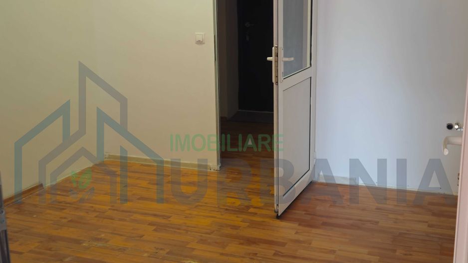 Spațiu comercial, 45 mp, renovat, cu parcare proprie, strada principală, zona Pacurari - Poză 5