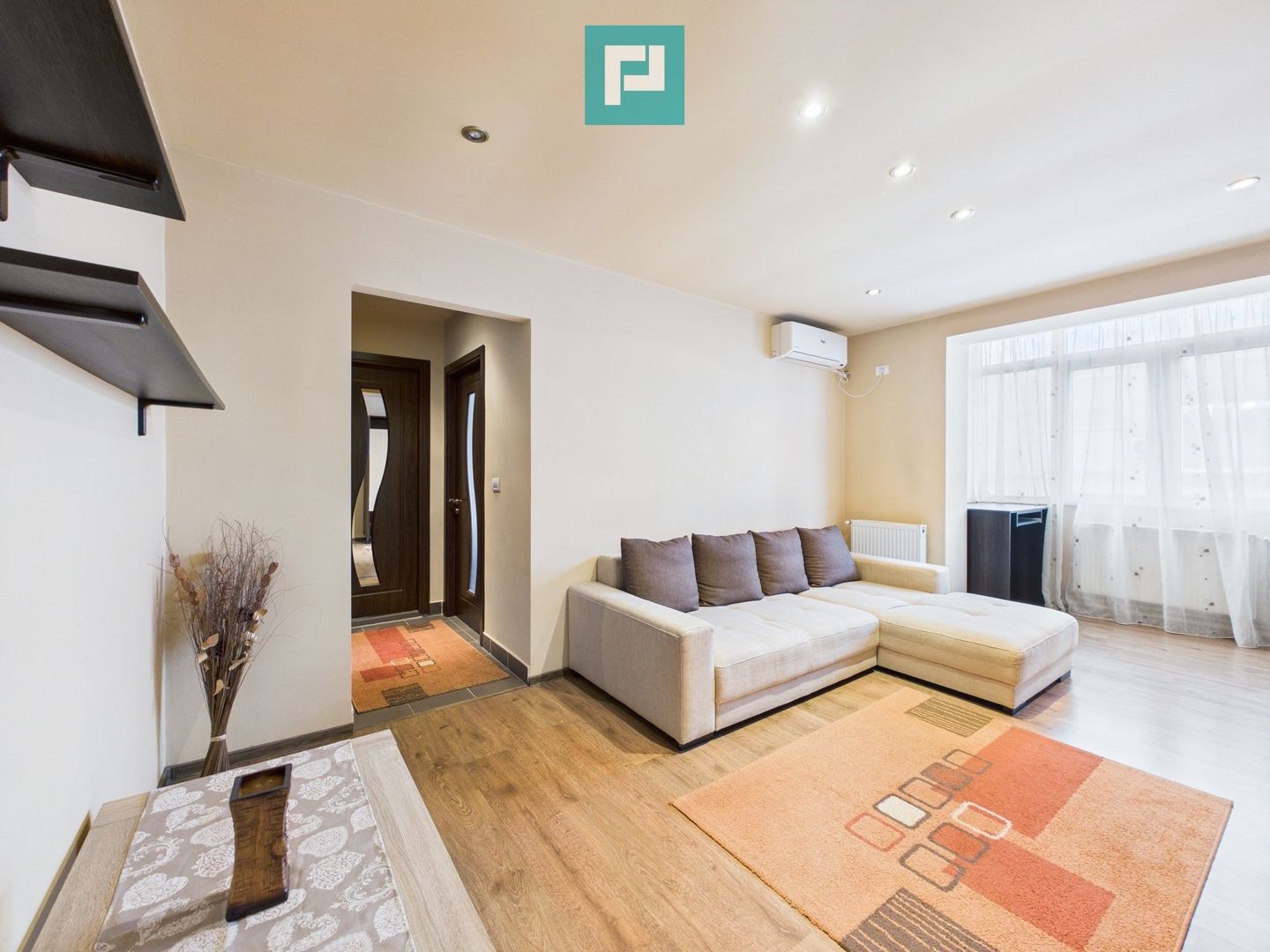 Apartament cu 2 camere semidecomandat în zona UTA - Poză 2