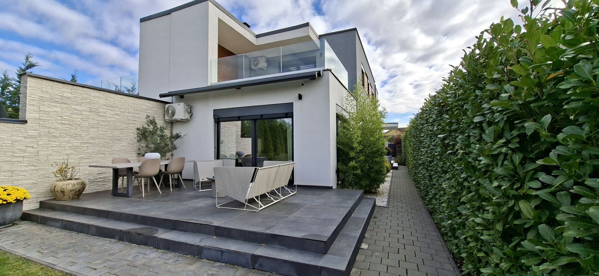 Casa mobilata si utilata cu teren de 432mp - Poză 34