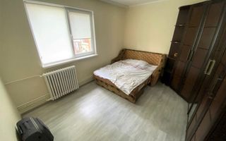 Apartament cu 3 camere decomandat,etaj 3,  zona Alexandru cel Bun - Poză 1