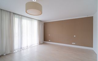 VILĂ CU PISCINĂ | Școala Americana - Poză 9
