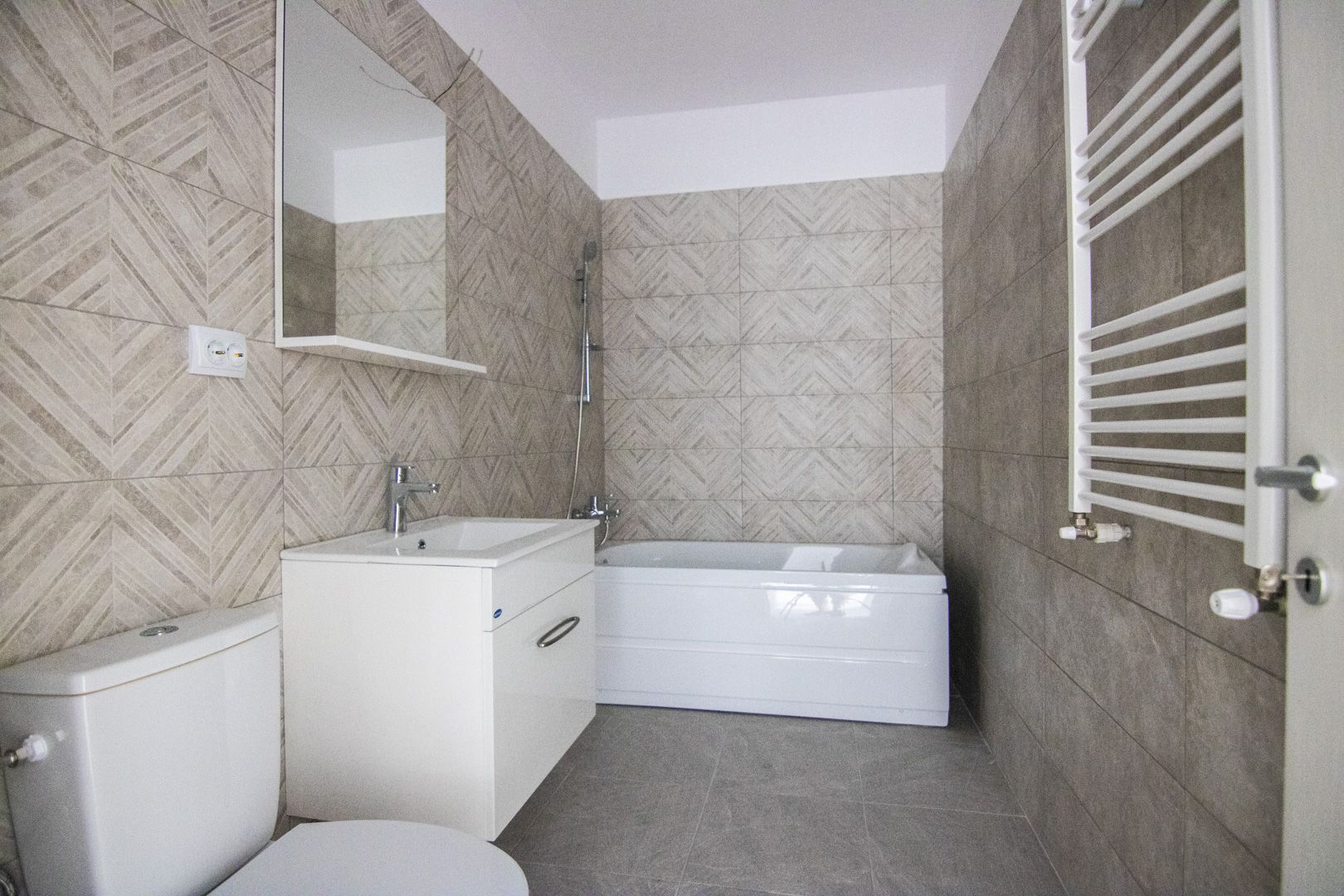 2 camere, 55 mp, Centrala Proprie, 10% DISCOUNT la avans - Poză 8