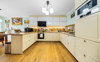 Vila exclusivista cu design elegant si eficienta energetica, Faget - Poză 2