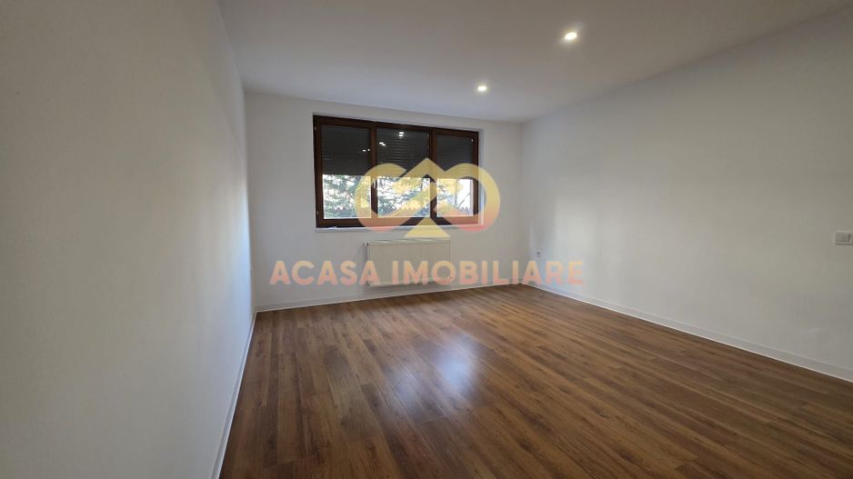 VILA BIROURI FIRMA  NEMOBILATA  ZONA  PALAS - Poză 2