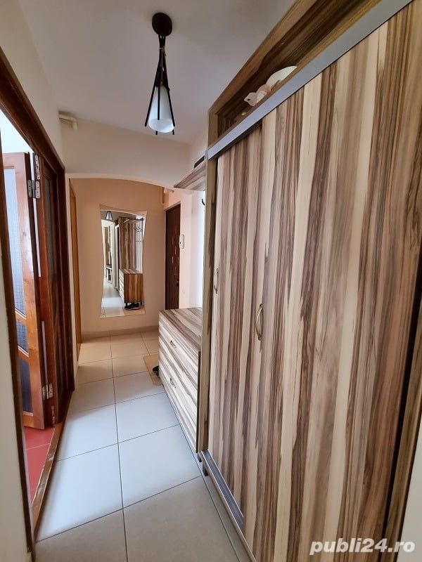 Apartament cu 3 camere - Poză 4