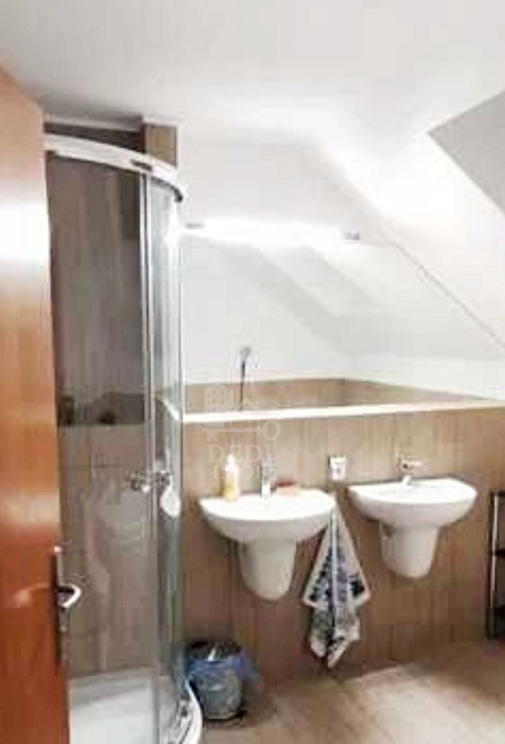 Casa cu 4 camere de inchiriat Santaul Mare, Bihor - Poză 12