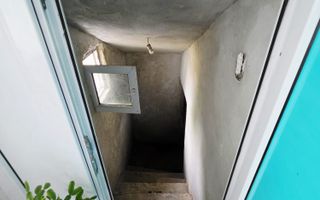🏡 Casă renovată cu 6 camere, teren 557 mp – Berceni, Prahova - Poză 32