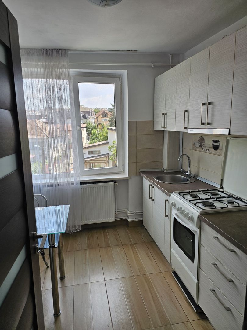 Apartament semicentral 2 camere - vizavi de Casa David - Poză 3
