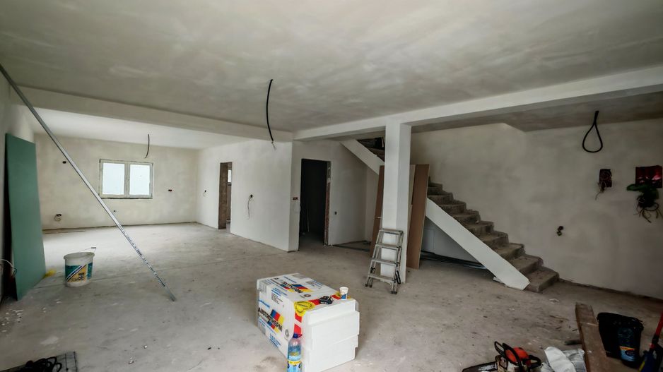 Vila LUX Parter+Etaj(stil mediteranean) in Stupini zona Plugarilor - Poză 17