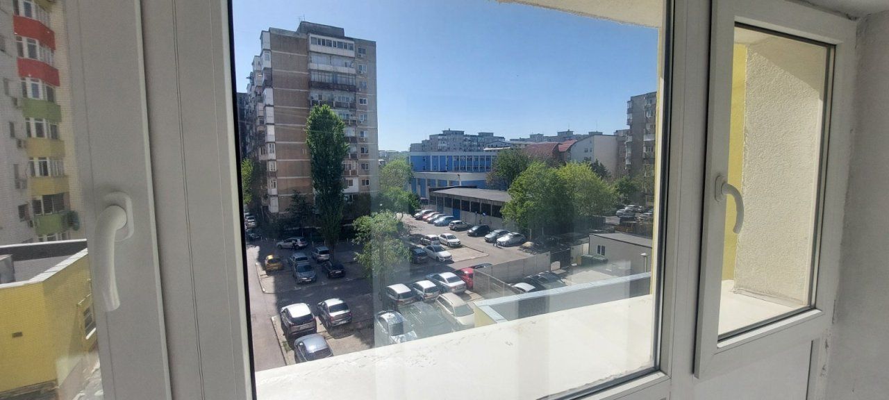 Vand apartament 4 camere situat la 10 min de Piata Unirii - Poză 10