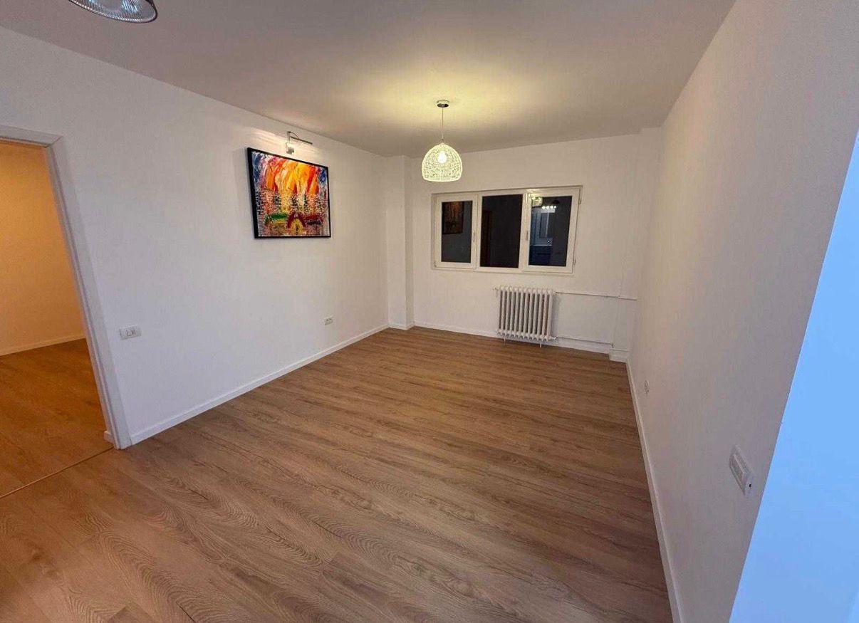 AP. 2 CAMERE DRISTOR, LOC PARCARE, NEMOBILAT, METROU 2 MINUTE - Poză 1